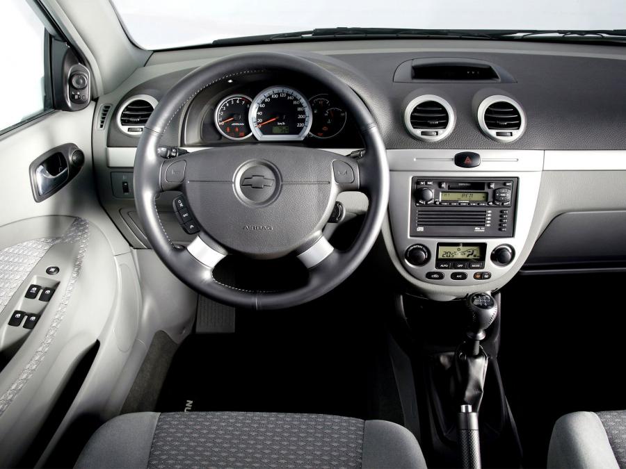  Chevrolet Lacetti Hatchback 2004 года  (фото 3 из 26)